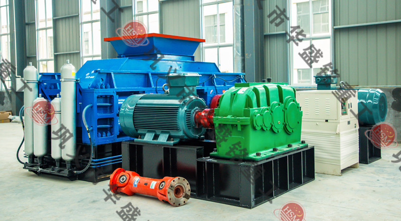 全自動(dòng)液壓對(duì)輥制砂機(jī),液壓輥式制砂機(jī)價(jià)格,對(duì)輥式制砂機(jī)廠家,砂廠石料制砂機(jī)